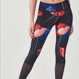 Fabletics Phillipa leggings Size Large